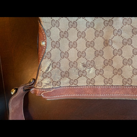 Authentic Gucci hobo handbag ! $695 - Picture 5 of 8
